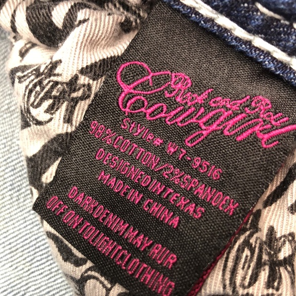 LIKE NEW ROCK & ROLL COWGIRL RIDING JEANS 26x34 ๐ - Picture 8 of 15